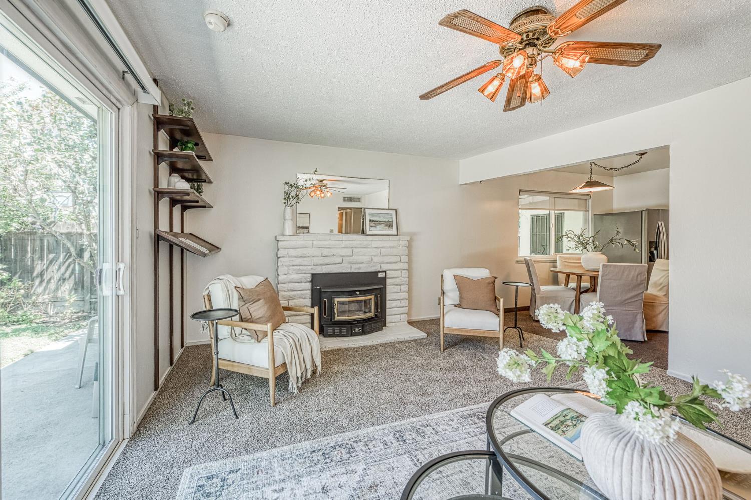 593 W Pico, Clovis, CA 93612