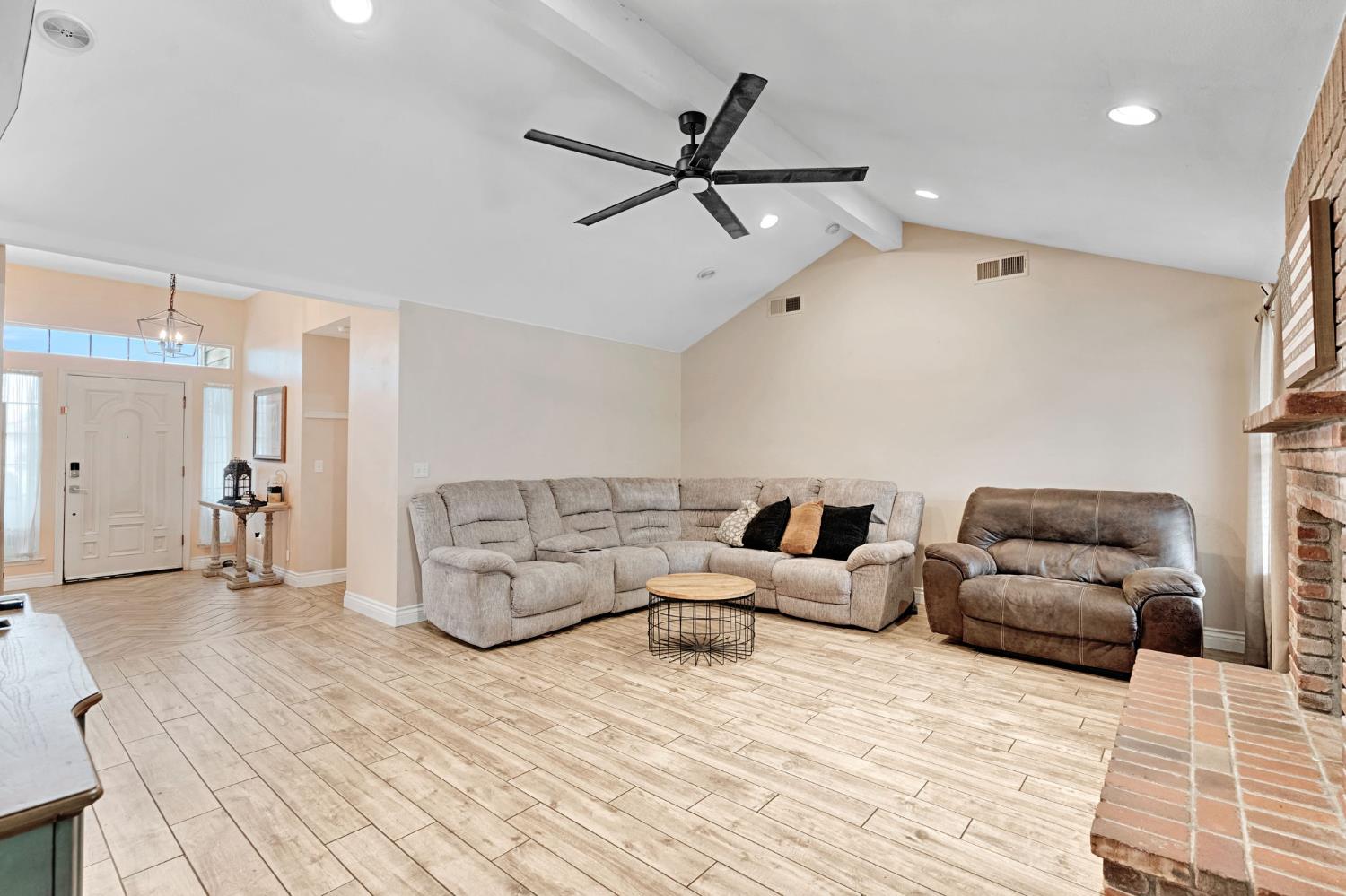 3605 Doubletree Way, Madera, CA 93637
