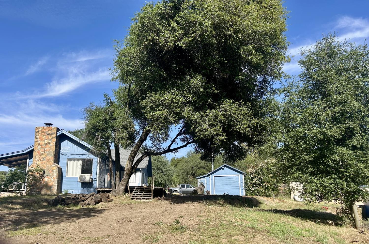 49992 Road 426, #A & #B, Oakhurst, CA 93644