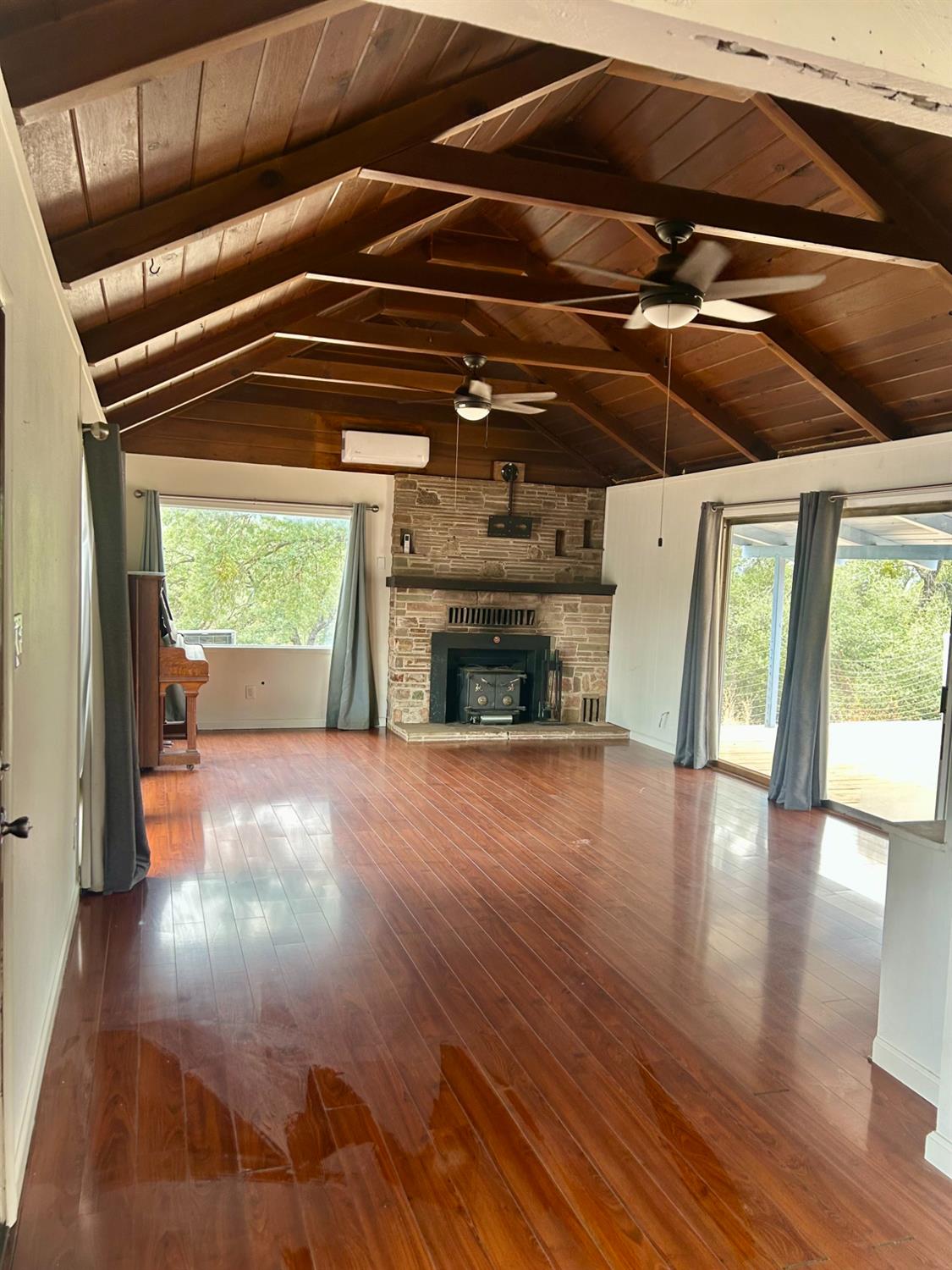 49992 Road 426, #A & #B, Oakhurst, CA 93644