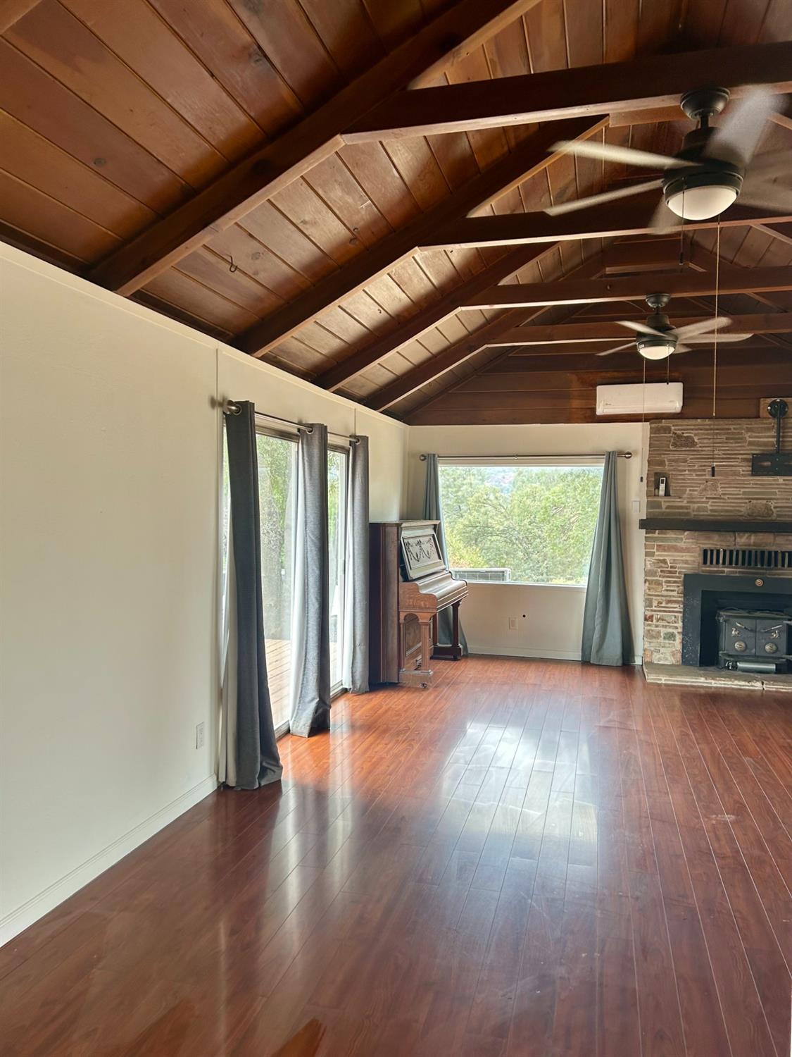49992 Road 426, #A & #B, Oakhurst, CA 93644