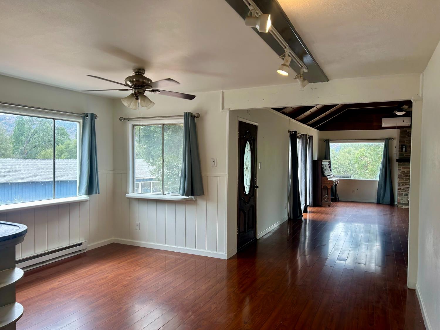 49992 Road 426, #A & #B, Oakhurst, CA 93644