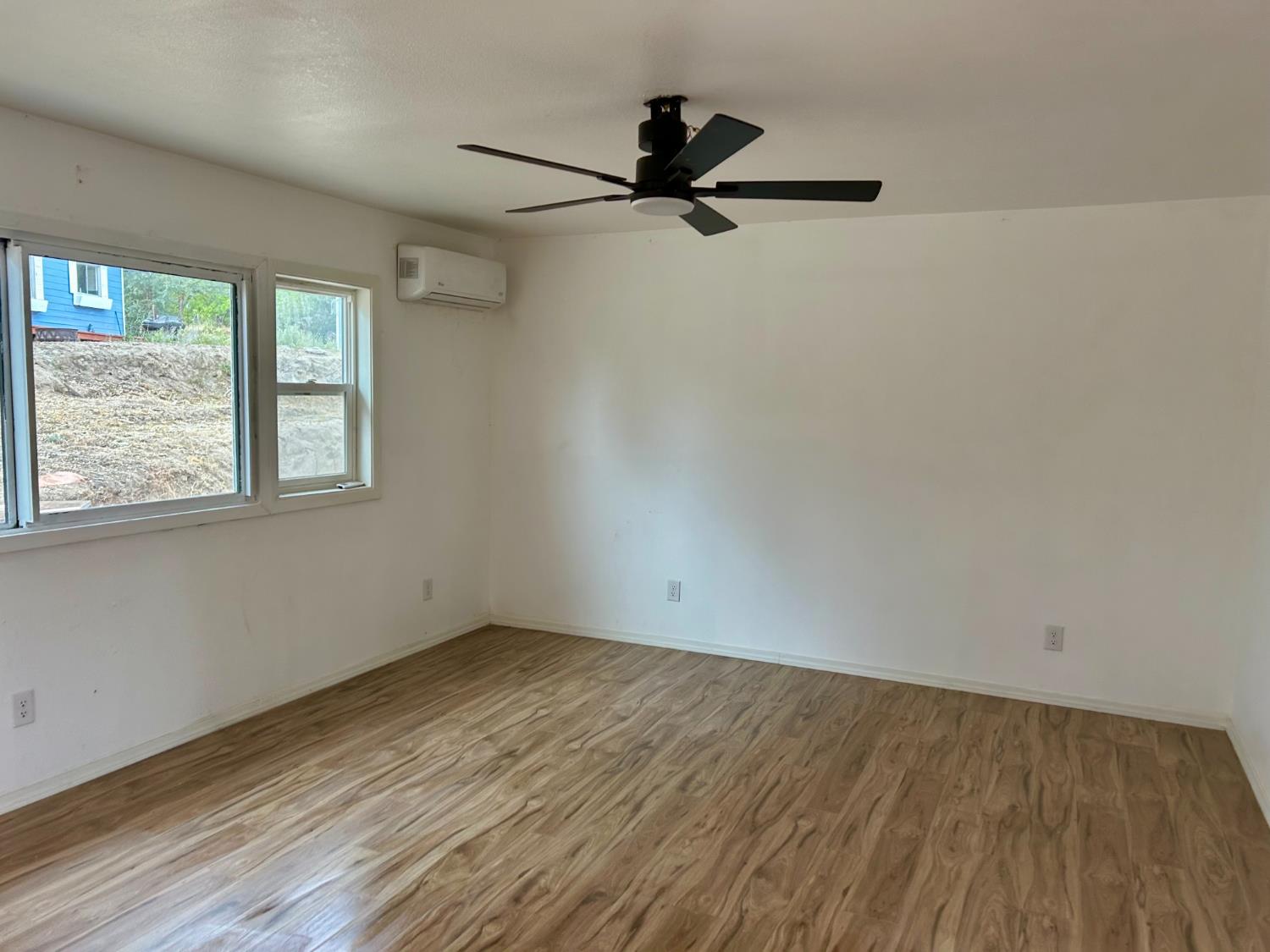 49992 Road 426, #A & #B, Oakhurst, CA 93644