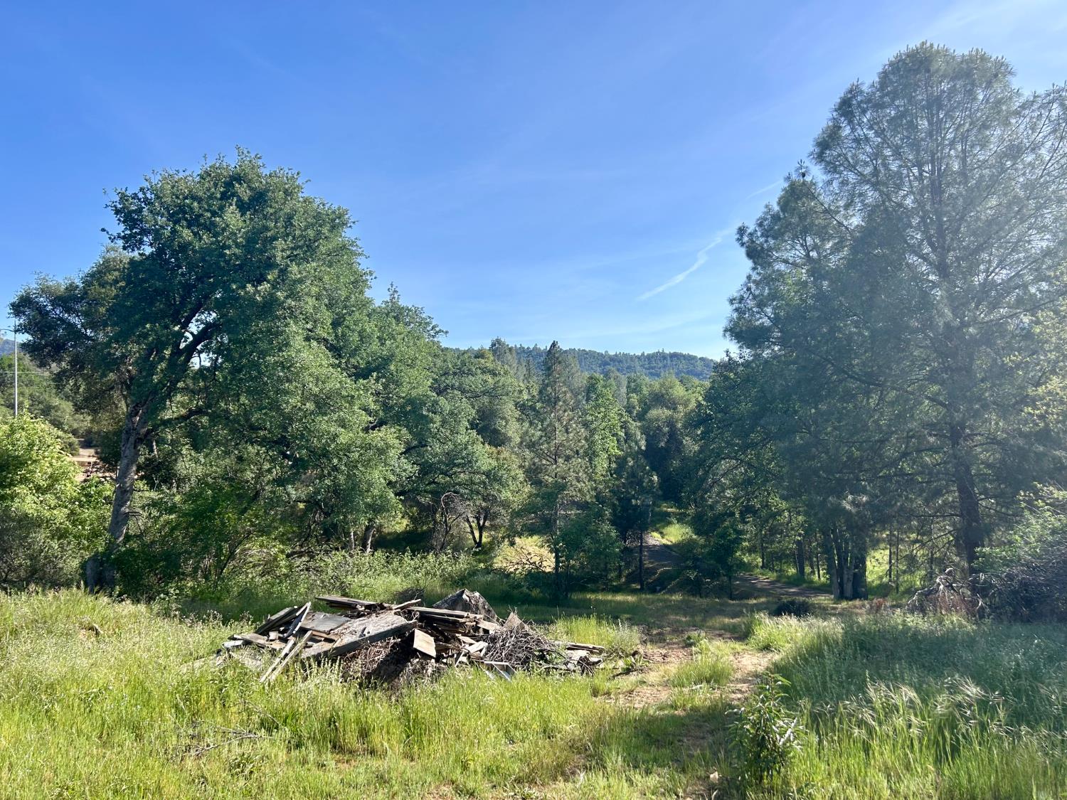 49992 Road 426, #A & #B, Oakhurst, CA 93644