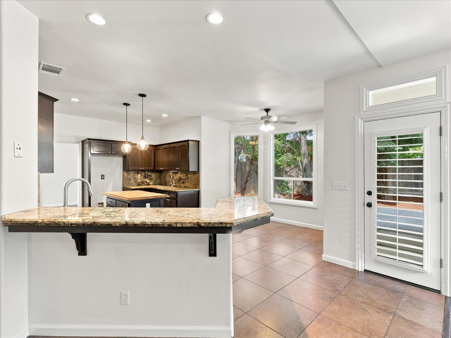 1646 E Desert Island Dr, Fresno, CA 93730