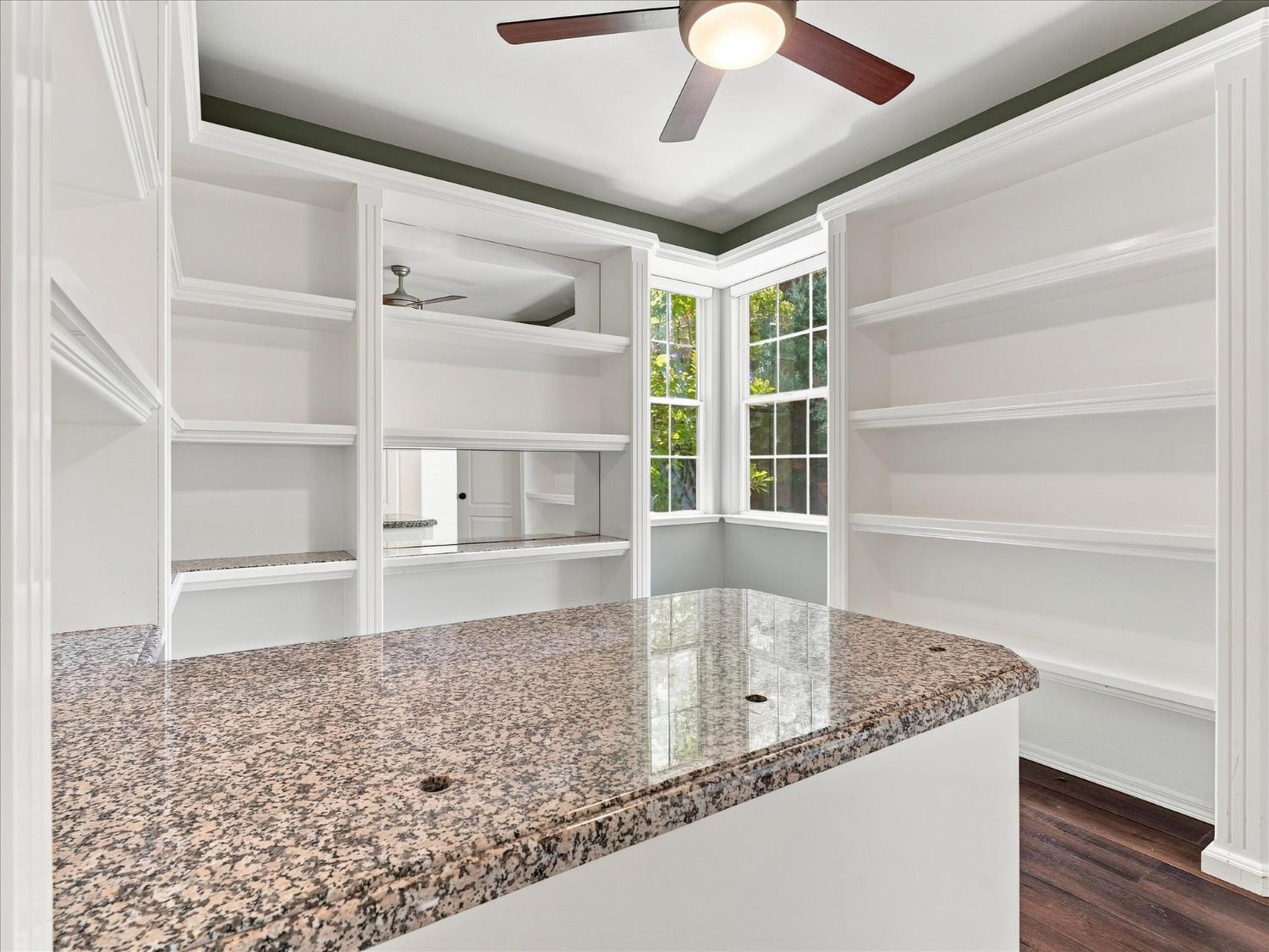 1646 E Desert Island Dr, Fresno, CA 93730