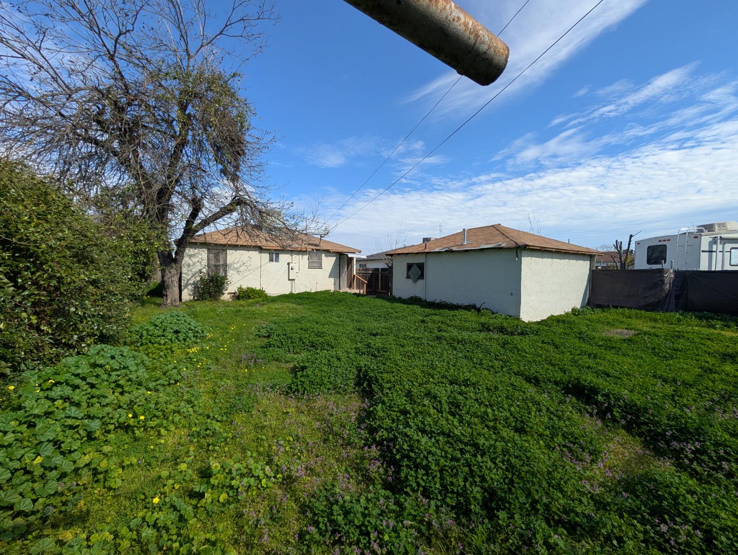2564 E Floradora Ave, Fresno, CA 93703