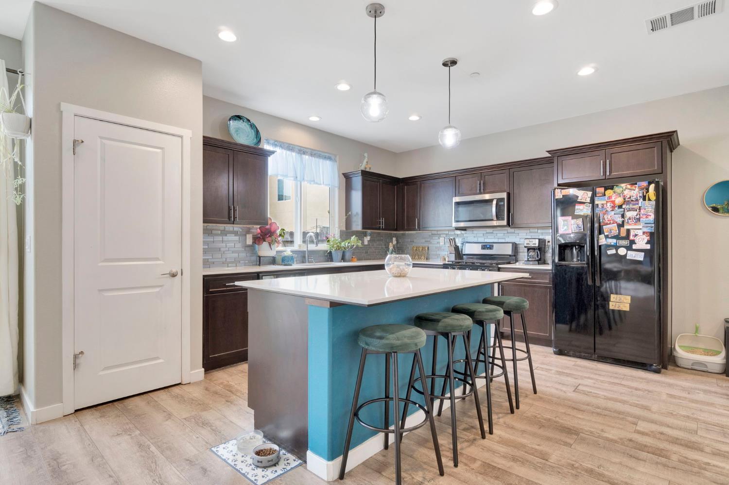 3948 Wrenwood Ave, Clovis, CA 93619