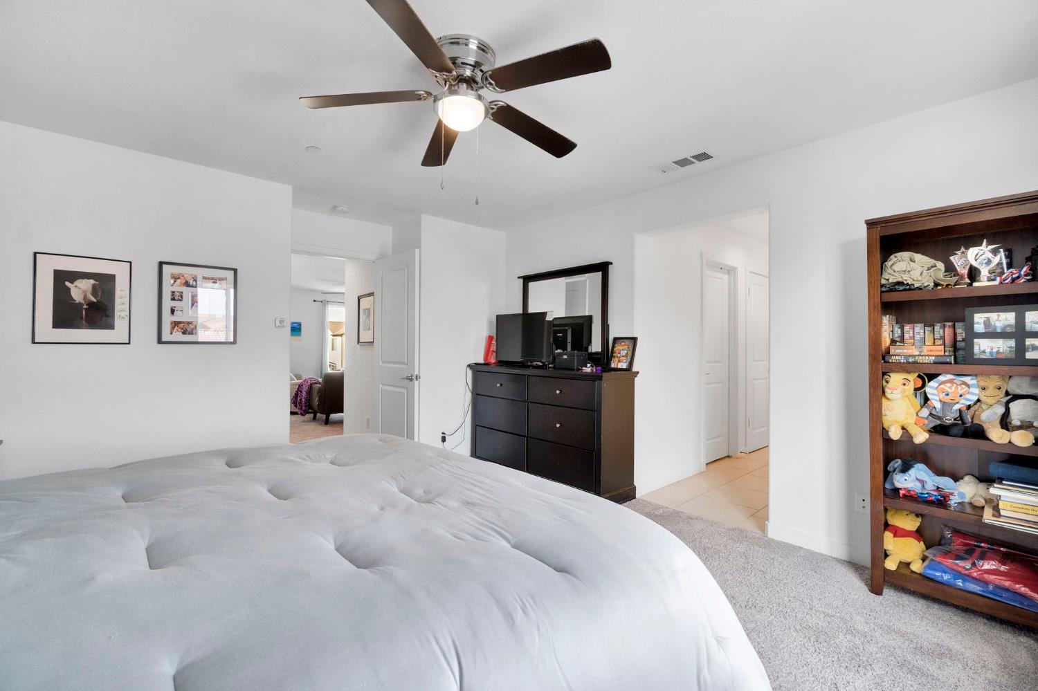 3948 Wrenwood Ave, Clovis, CA 93619