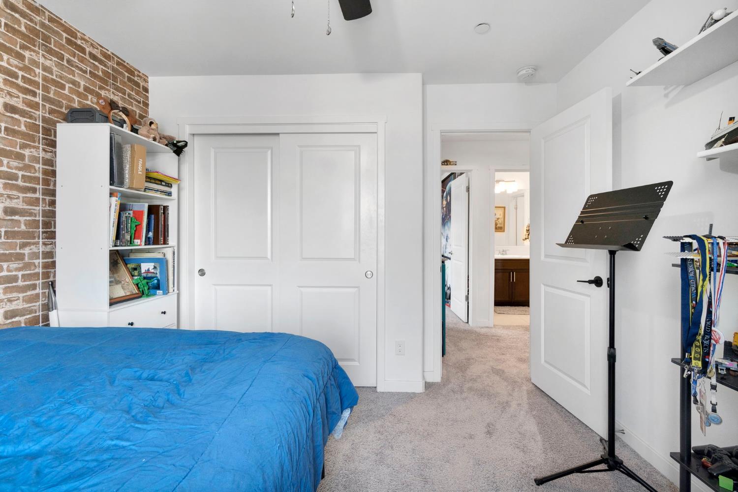 3948 Wrenwood Ave, Clovis, CA 93619