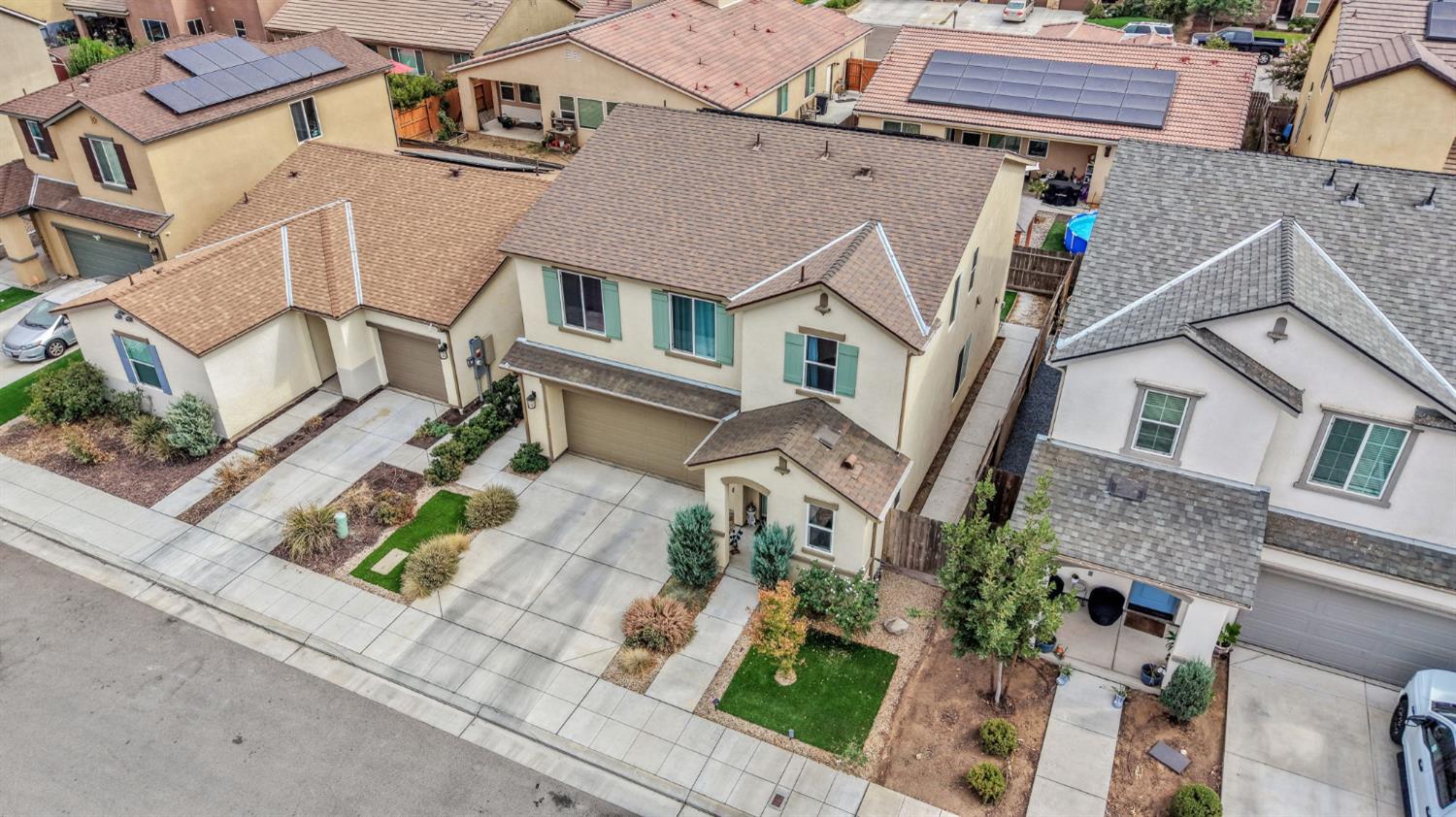 3948 Wrenwood Ave, Clovis, CA 93619