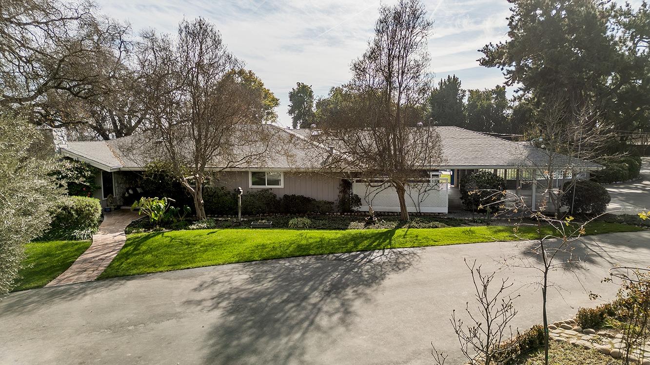 3670 S Newmark Ave, Sanger, CA 93654