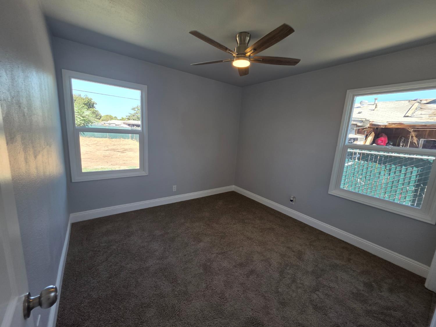 2568 Lotus Ave, Fresno, CA 93706