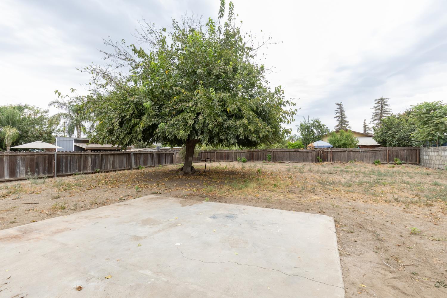 1948 N Encina St, Visalia, CA 93291
