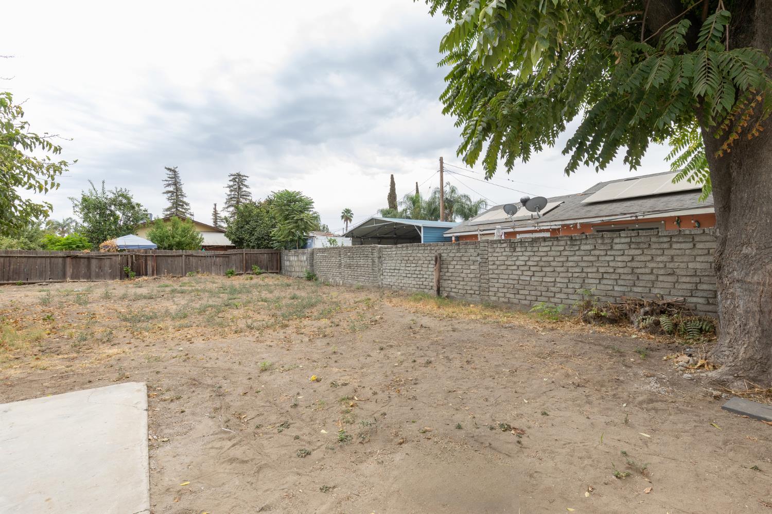 1948 N Encina St, Visalia, CA 93291