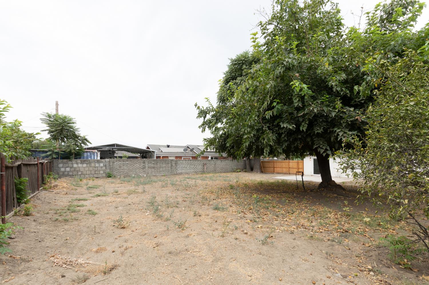 1948 N Encina St, Visalia, CA 93291