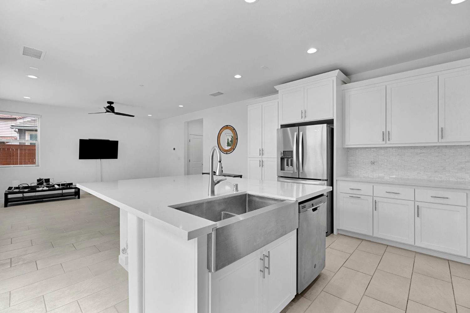 4614 Loftwood Rd, Madera, CA 93636