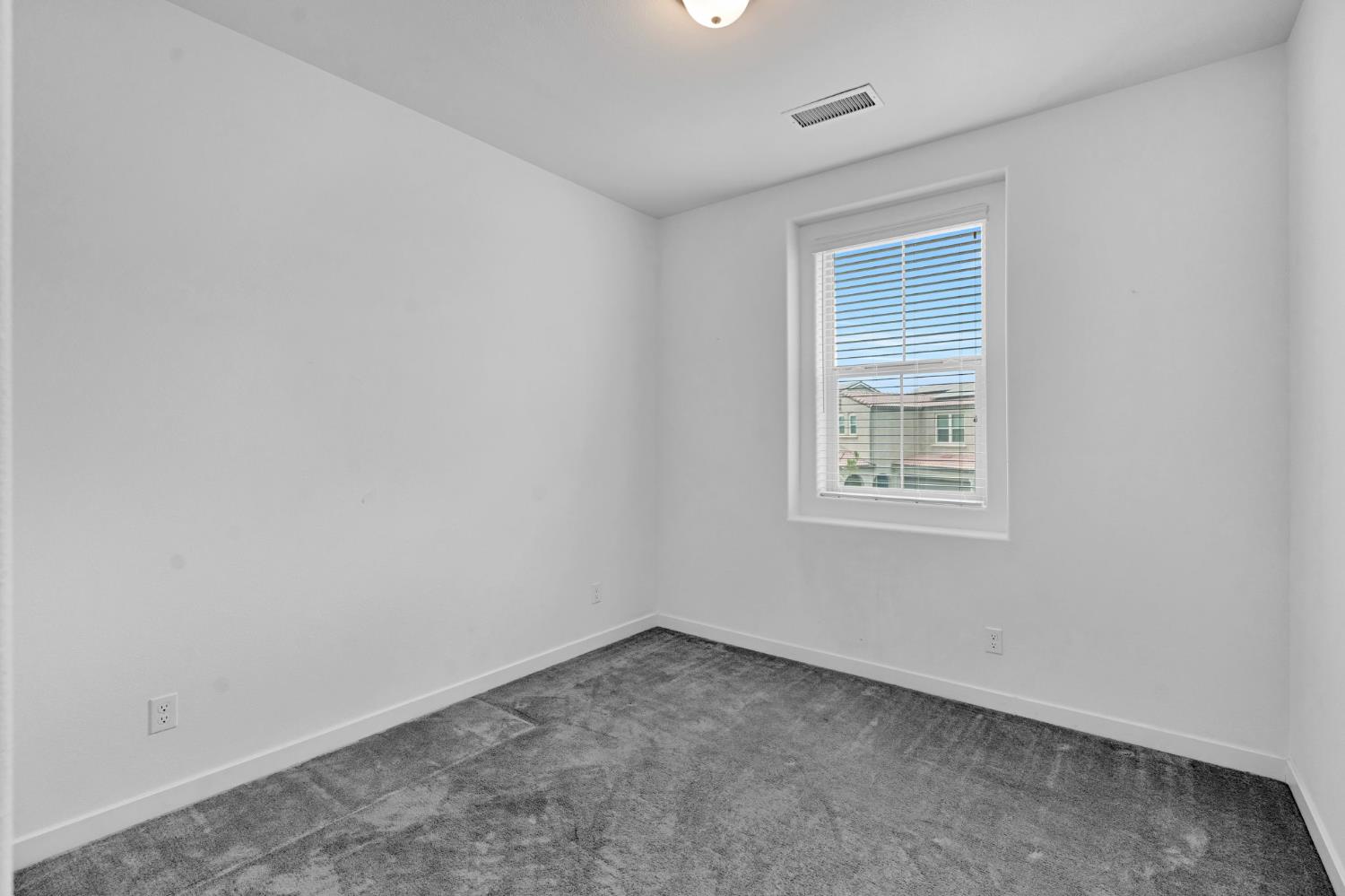 4614 Loftwood Rd, Madera, CA 93636