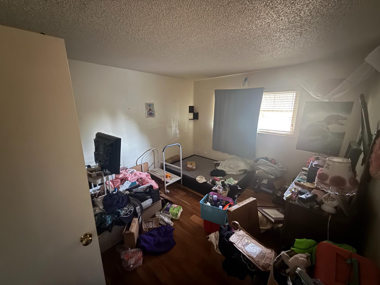 157 W Dovewood Ln, Fresno, CA 93704