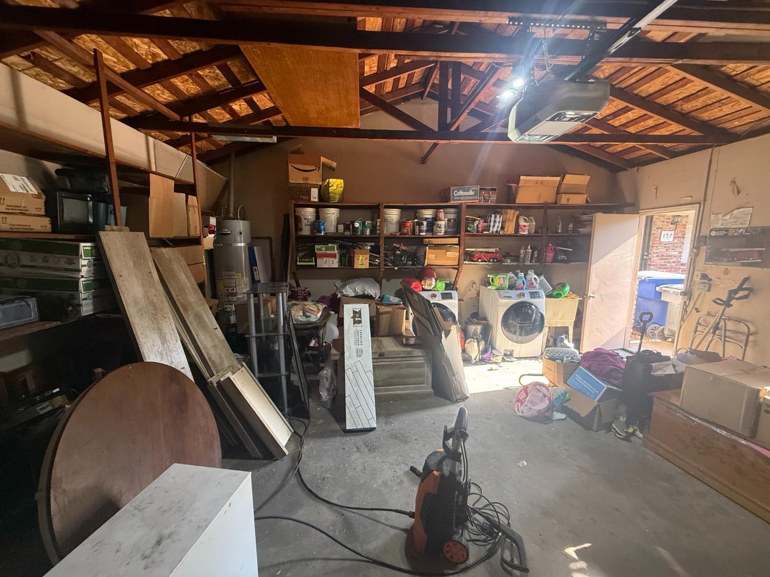 157 W Dovewood Ln, Fresno, CA 93704