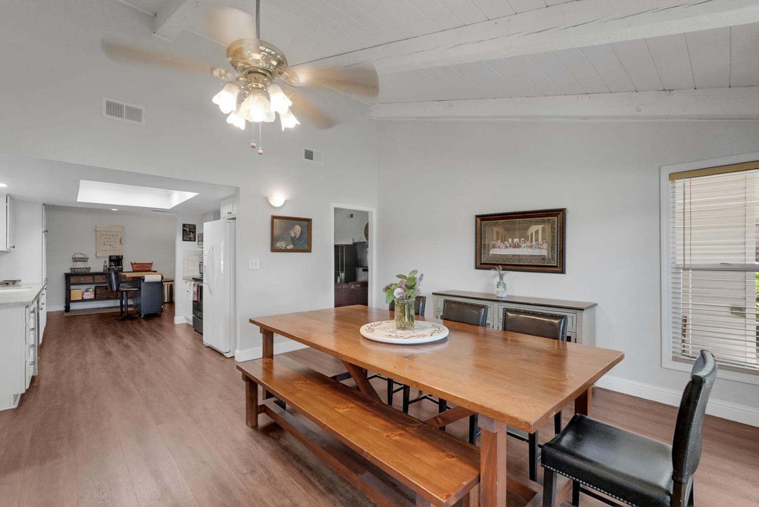 317 Circle Dr, Chowchilla, CA 93610