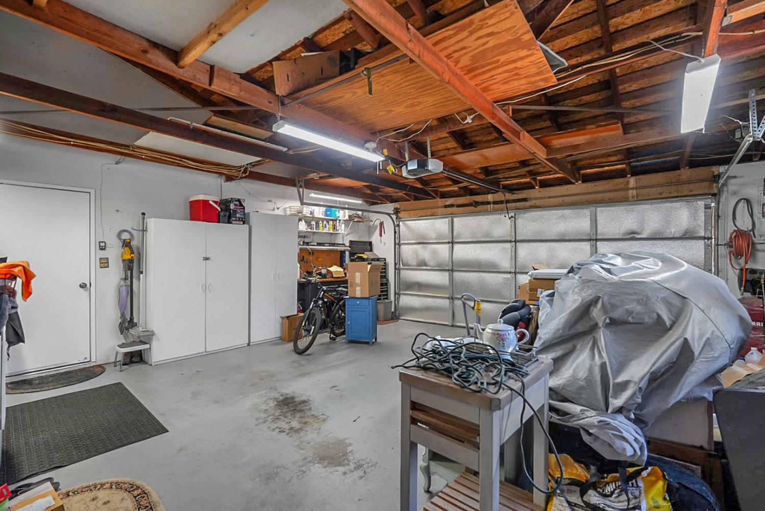 317 Circle Dr, Chowchilla, CA 93610
