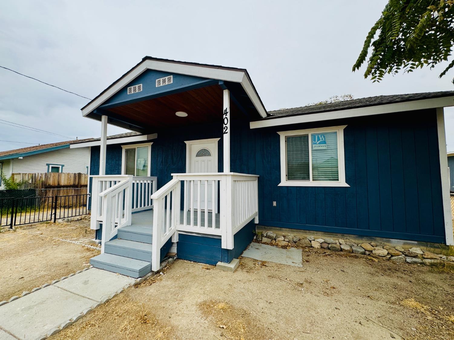 402 Mary St, Bakersfield, CA 93252