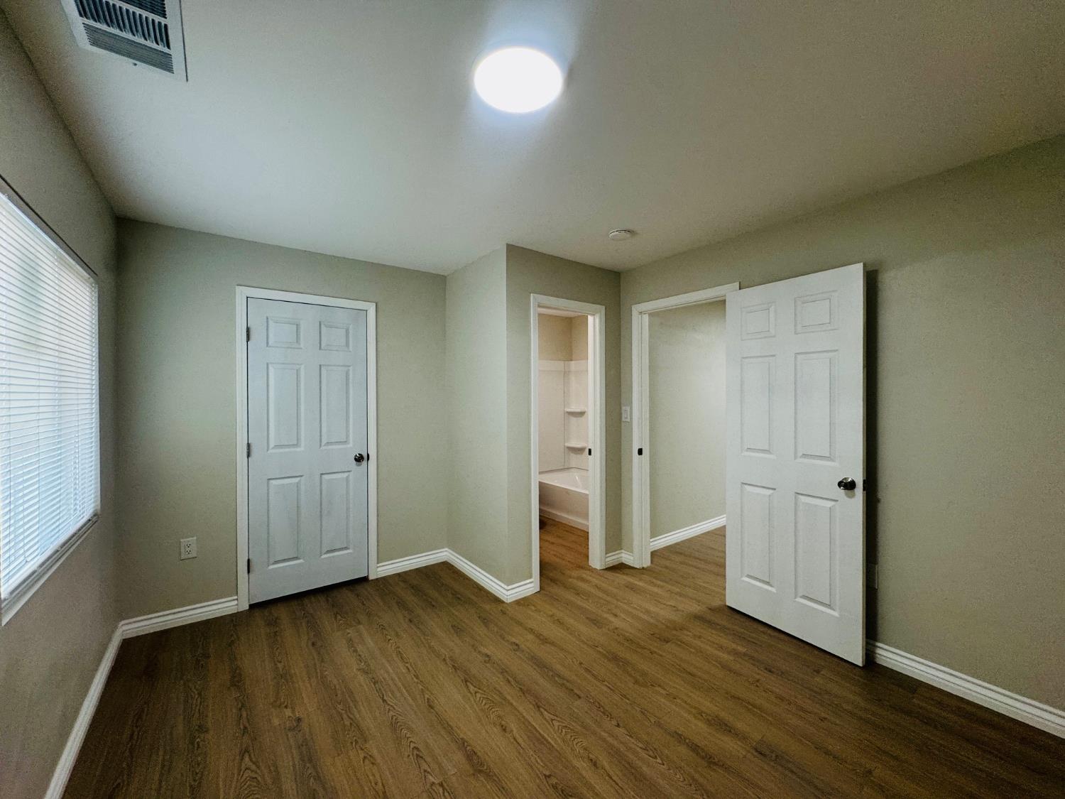 402 Mary St, Bakersfield, CA 93252