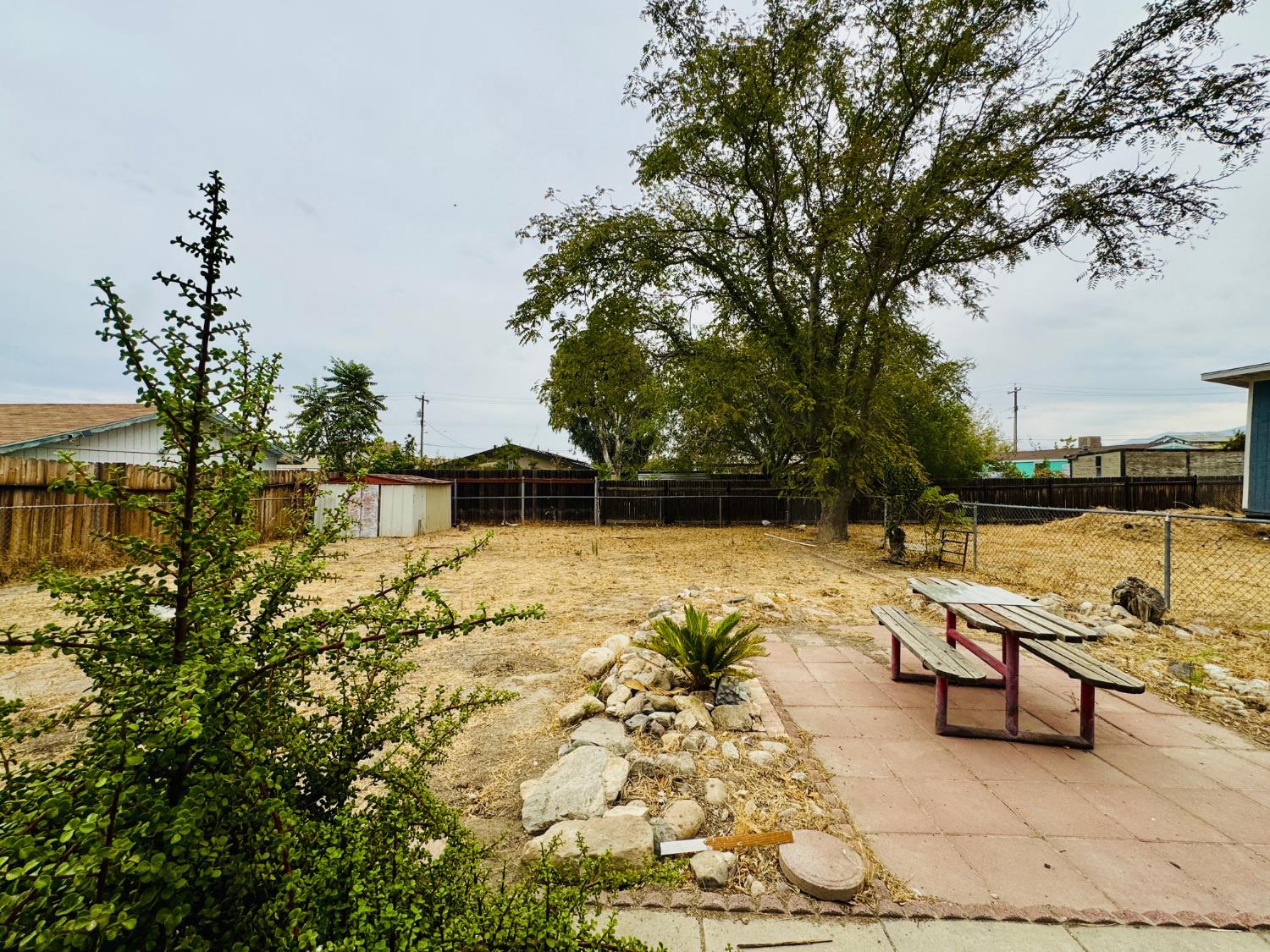 402 Mary St, Bakersfield, CA 93252
