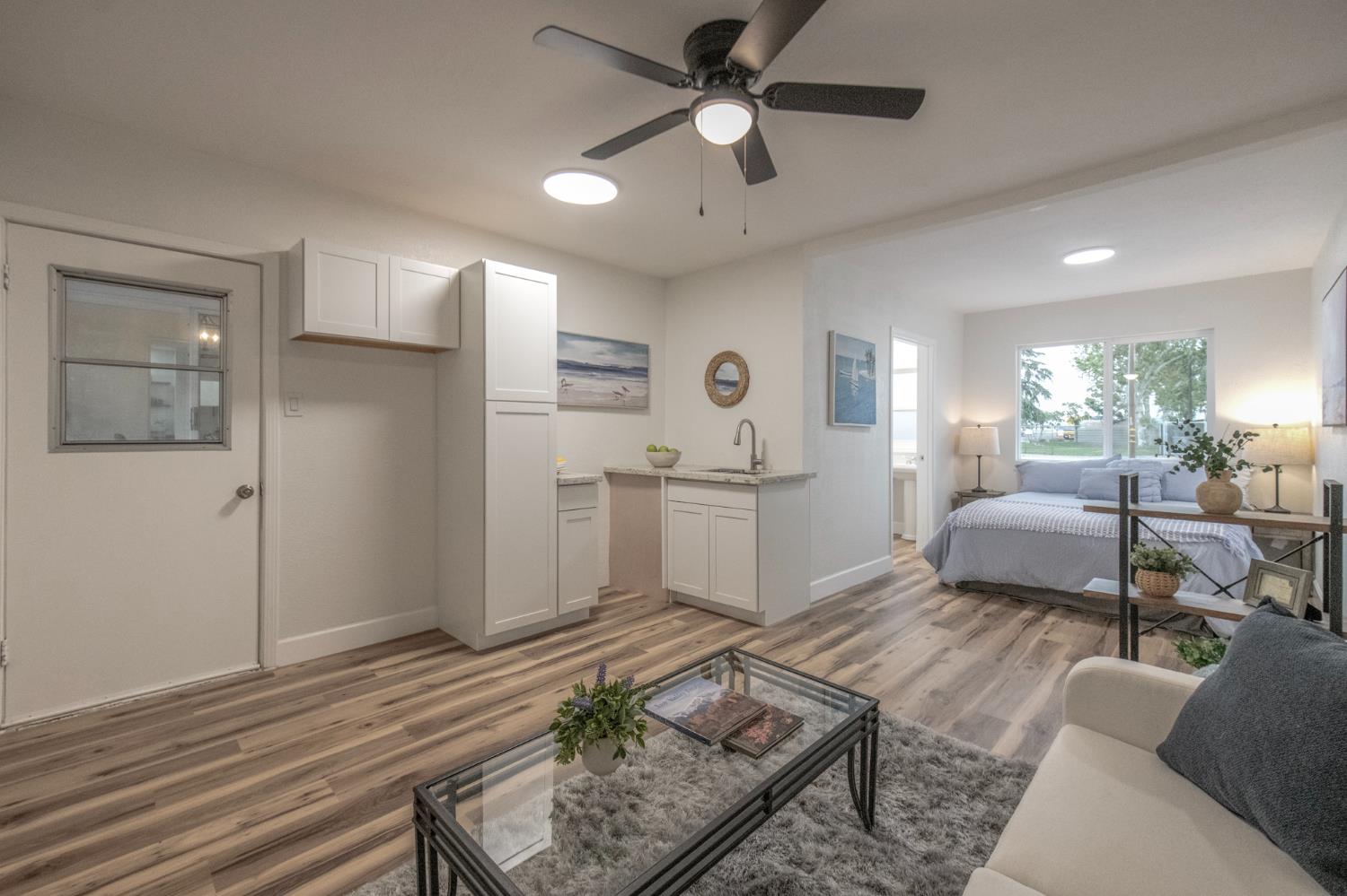 295 N Valentine Ave, Fresno, CA 93706