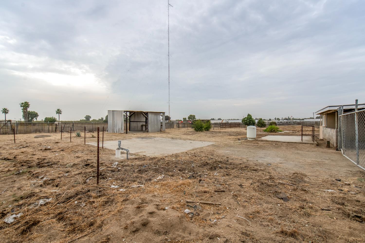 295 N Valentine Ave, Fresno, CA 93706