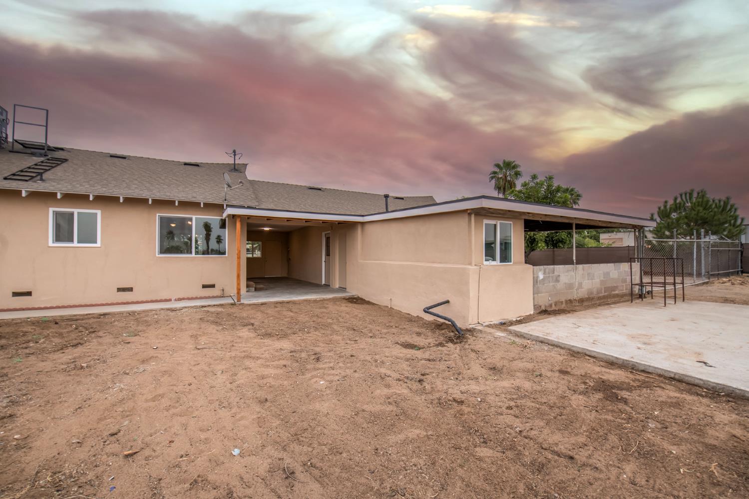 295 N Valentine Ave, Fresno, CA 93706