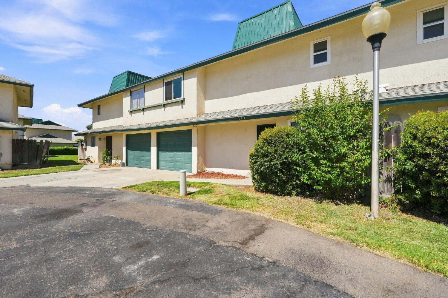 4929 N Winery Cir #114, Fresno, CA 93726
