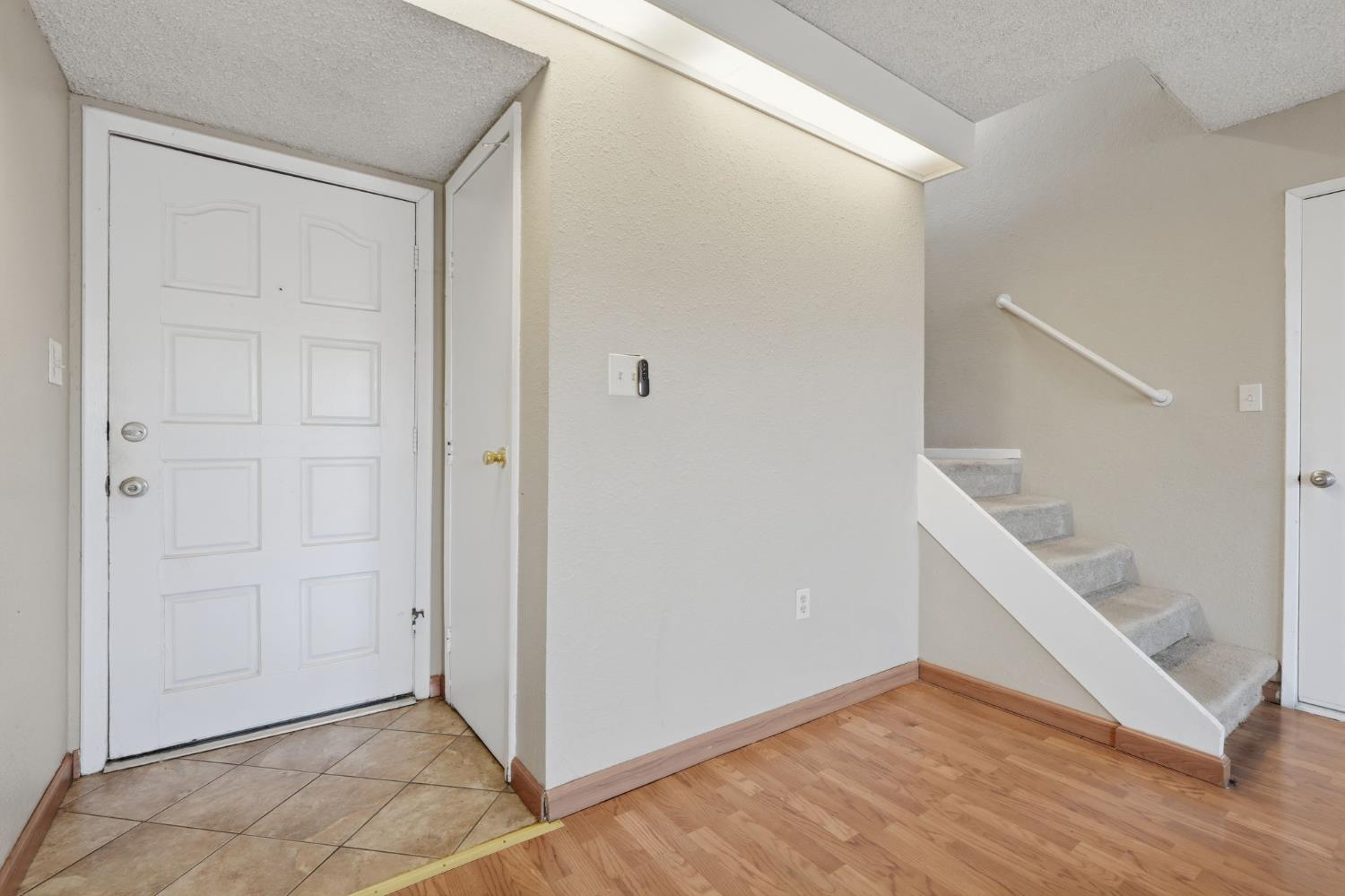 4929 N Winery Cir #114, Fresno, CA 93726