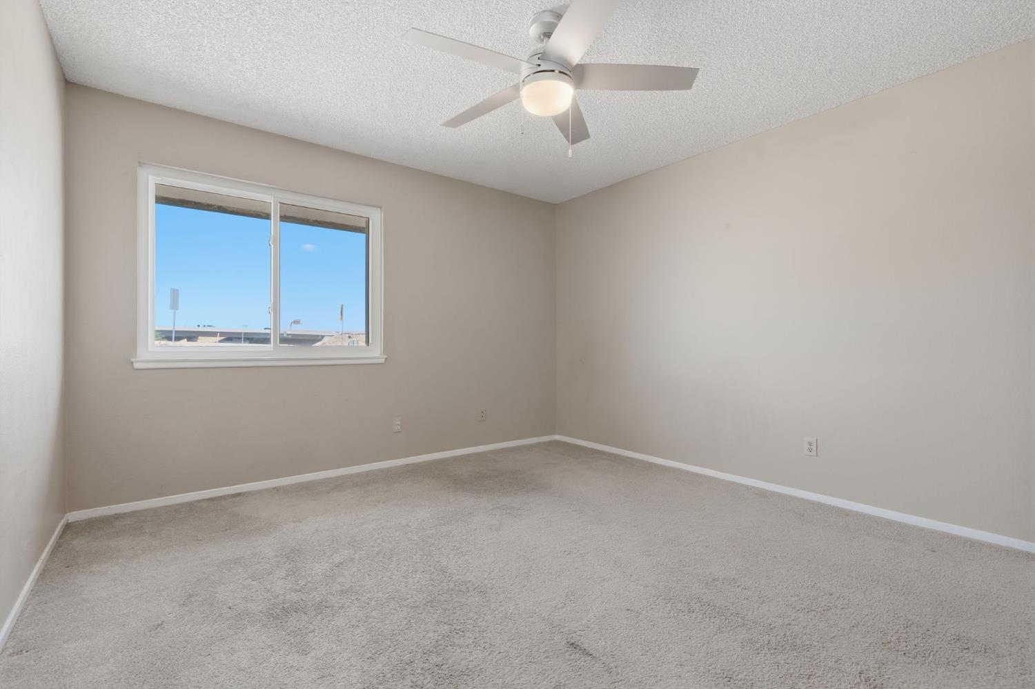 4929 N Winery Cir #114, Fresno, CA 93726