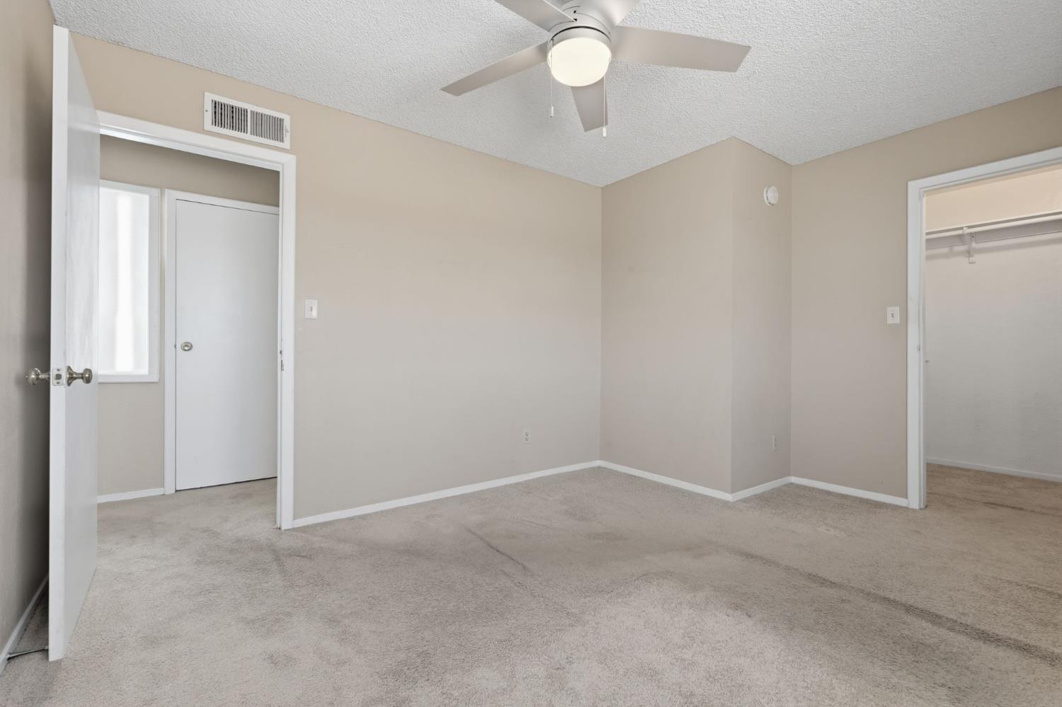 4929 N Winery Cir #114, Fresno, CA 93726