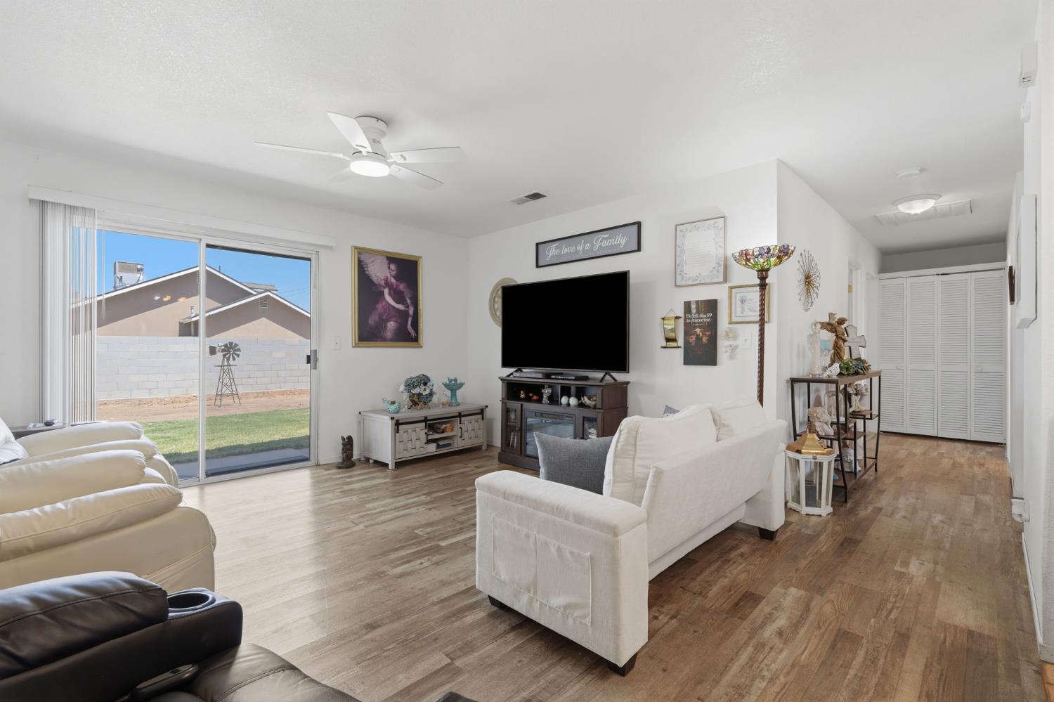 1208 South Ave, Orange Cove, CA 93646