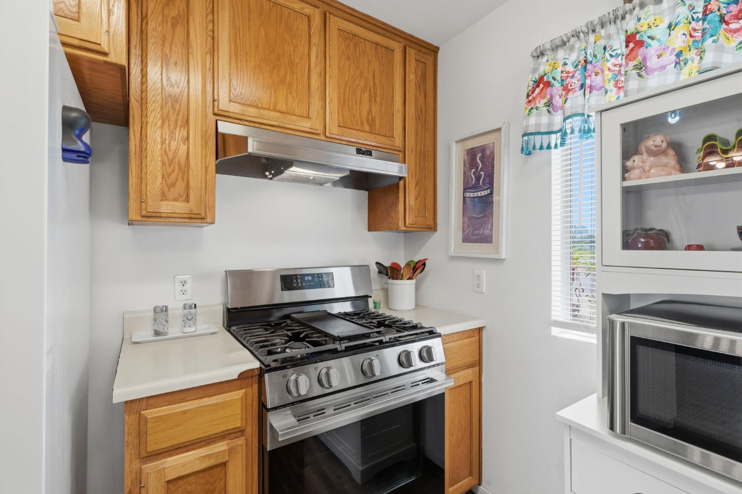 1208 South Ave, Orange Cove, CA 93646