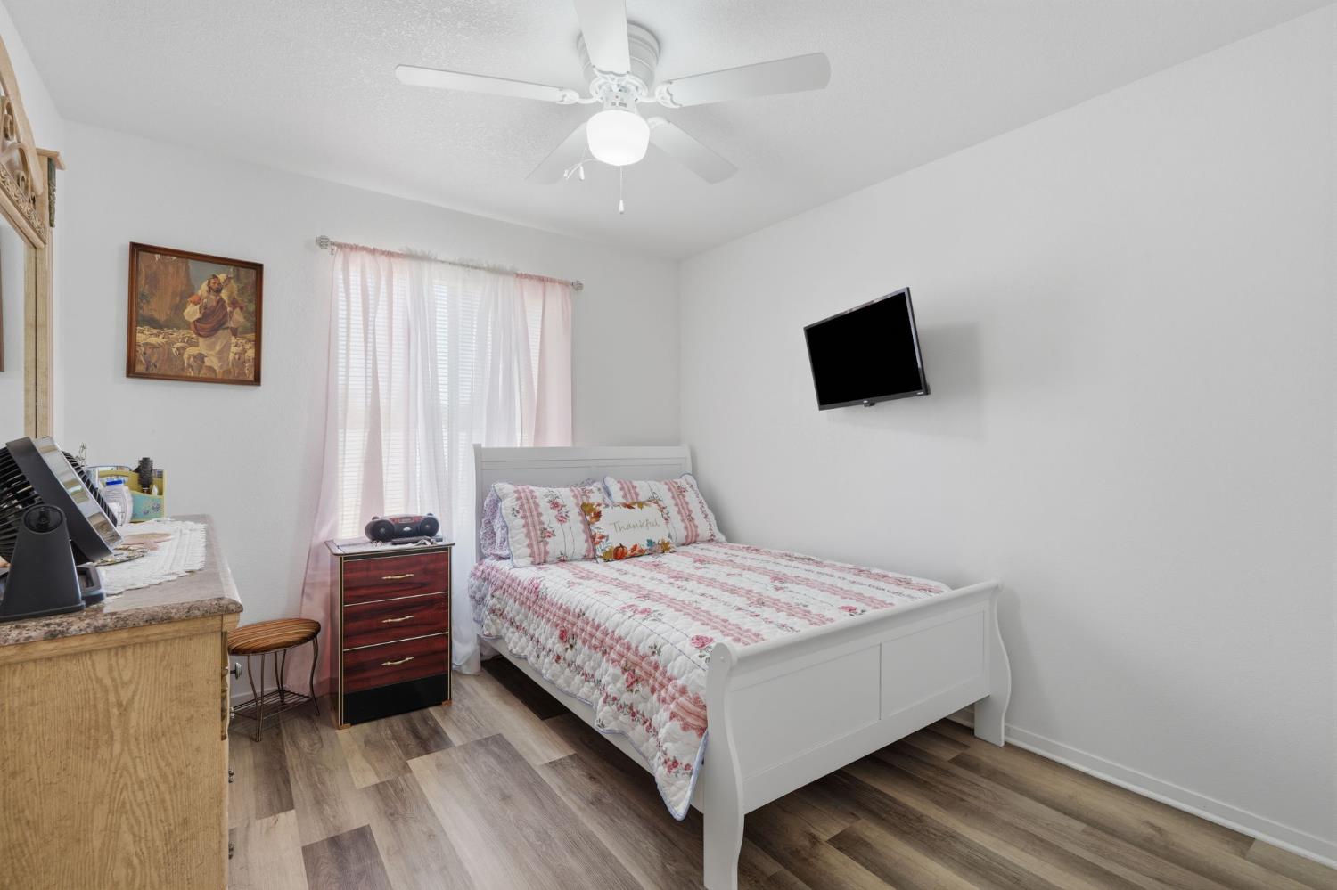 1208 South Ave, Orange Cove, CA 93646