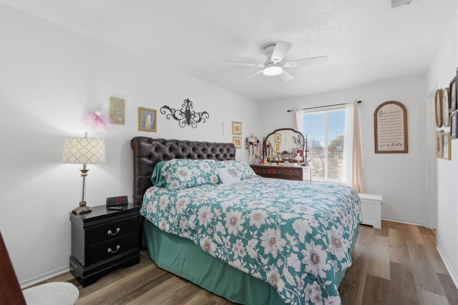1208 South Ave, Orange Cove, CA 93646