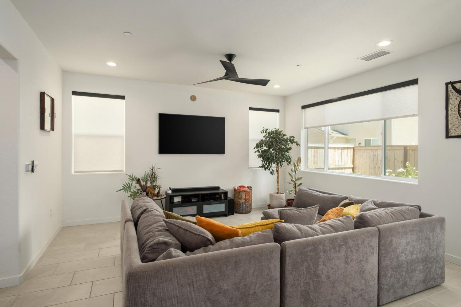 4095 Braden Rd, Madera, CA 93636