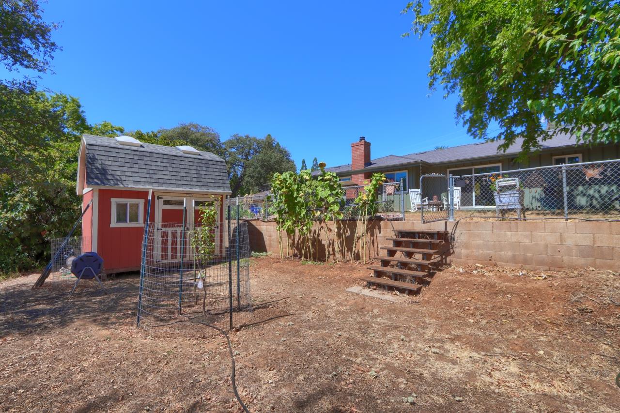 4967 9th Street, Mariposa, CA 95338
