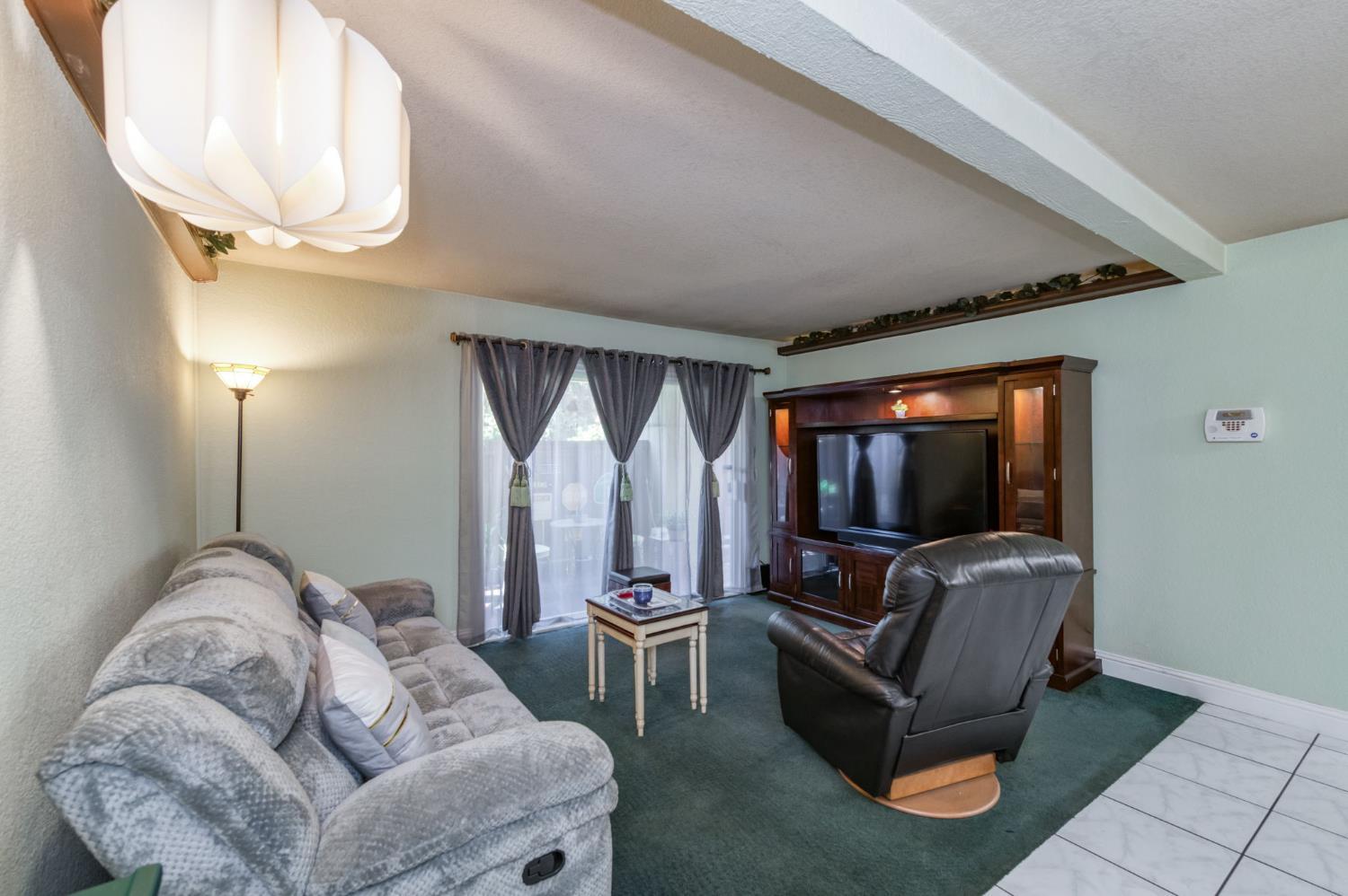 2909 Huntington Blvd #145, Fresno, CA 93721