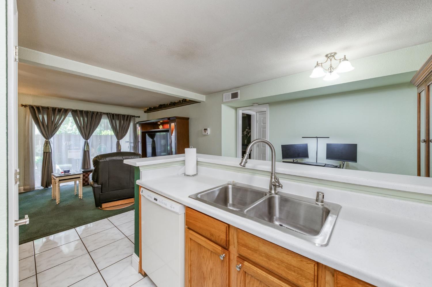 2909 Huntington Blvd #145, Fresno, CA 93721