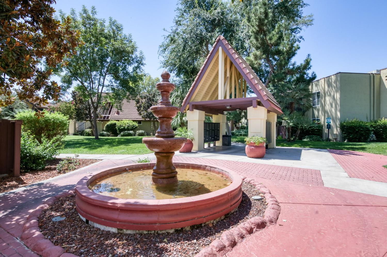 2909 Huntington Blvd #145, Fresno, CA 93721