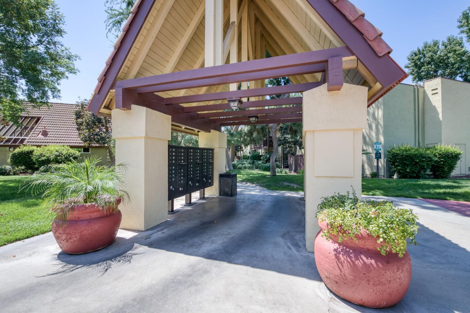 2909 Huntington Blvd #145, Fresno, CA 93721