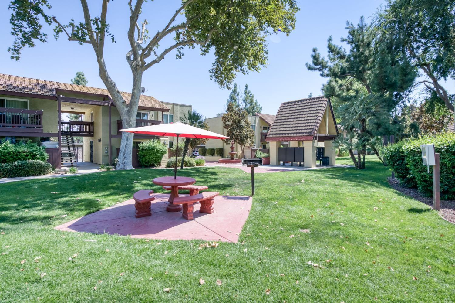 2909 Huntington Blvd #145, Fresno, CA 93721