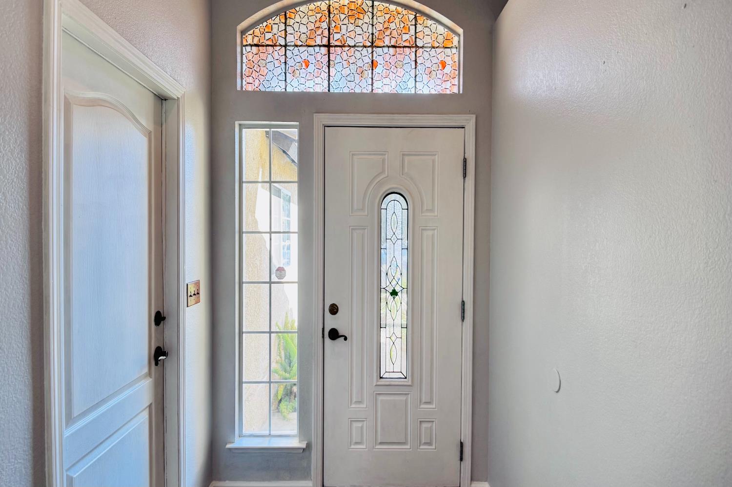 873 Garland Ave, Clovis, CA 93612