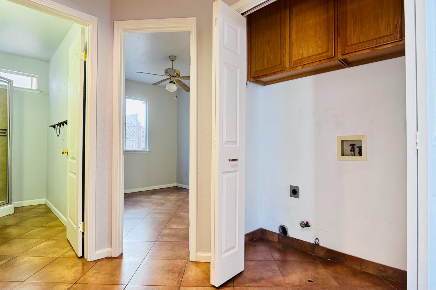 873 Garland Ave, Clovis, CA 93612