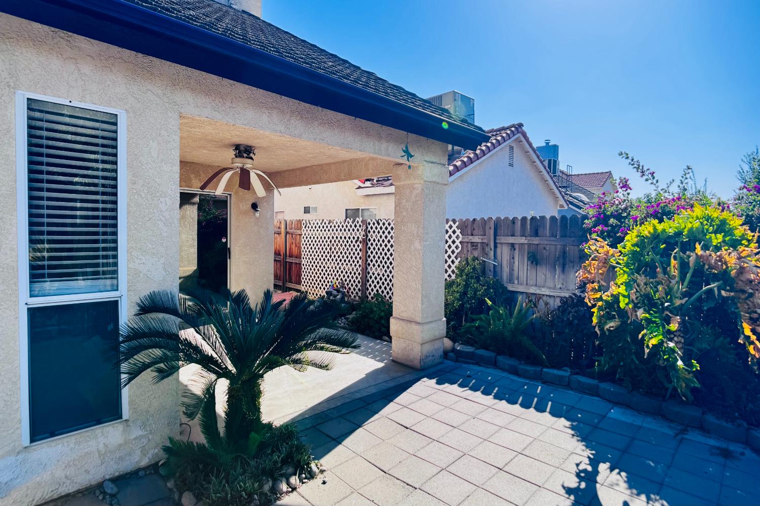 873 Garland Ave, Clovis, CA 93612